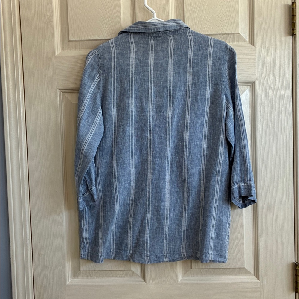 Tahari Light Blue Linen Top - Picture 3 of 4